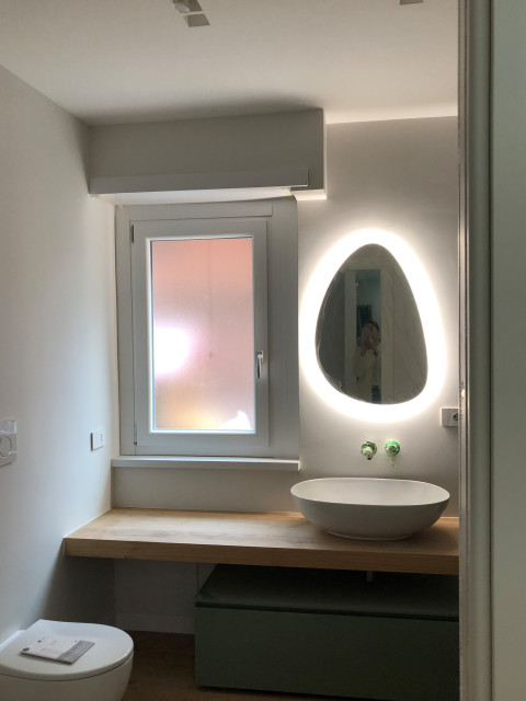 160 mq completamente ristrutturati contemporary-bathroom