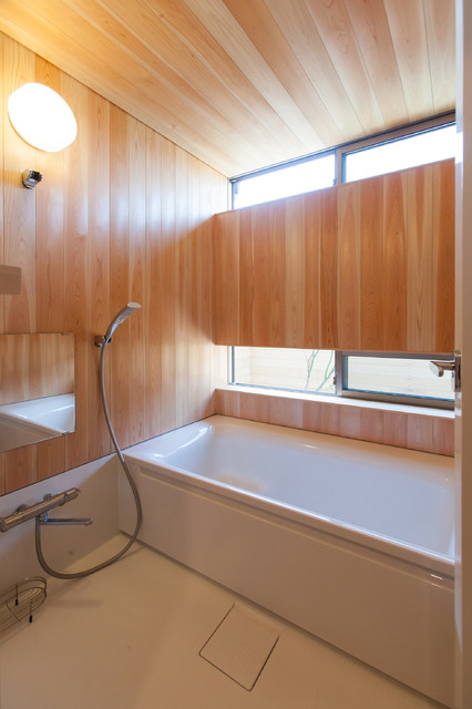 M様邸 modern-badezimmer