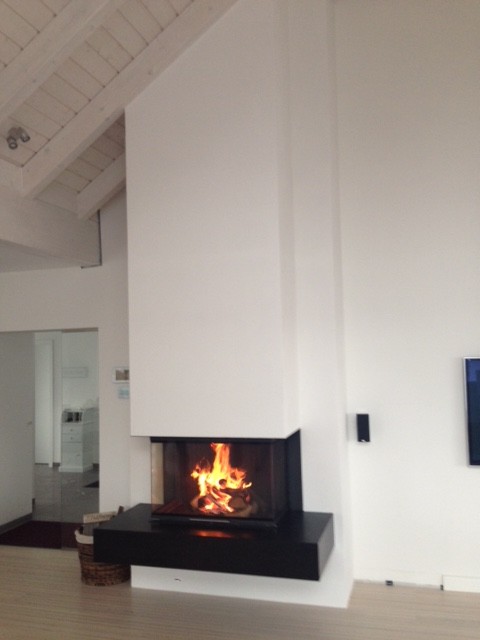 Freischwebender Panorama Kamin moderne-salon