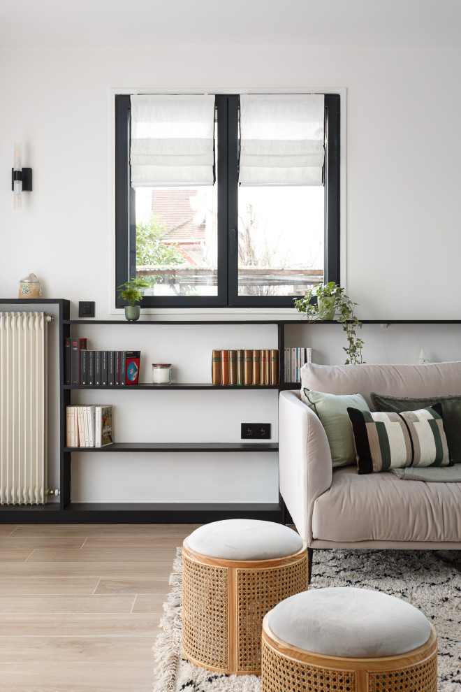 Design ideas for a medium sized scandinavian living room in Paris.