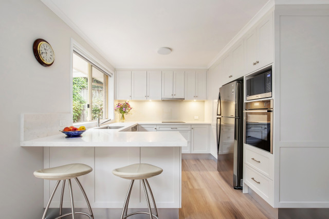 Kitchen with Amara bench tops modern-koek