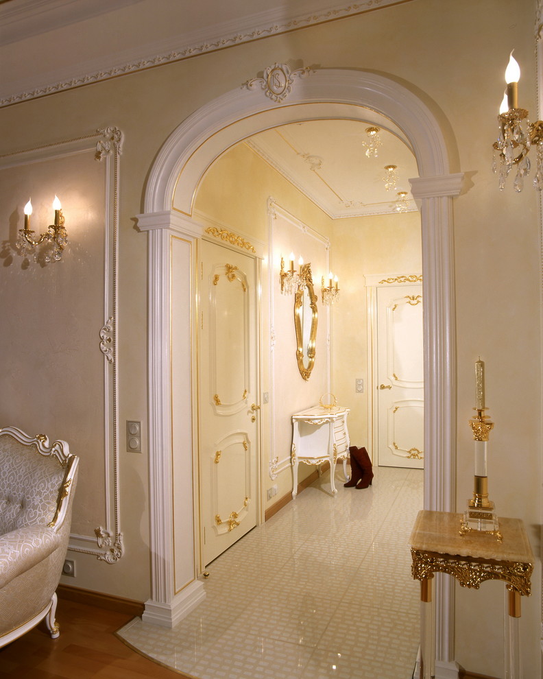 Роскошная квартира в классическом стиле с мебелью ASNAGHI