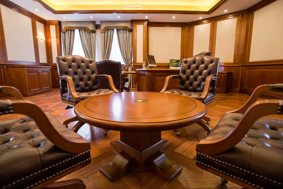 Кабинет в частном доме