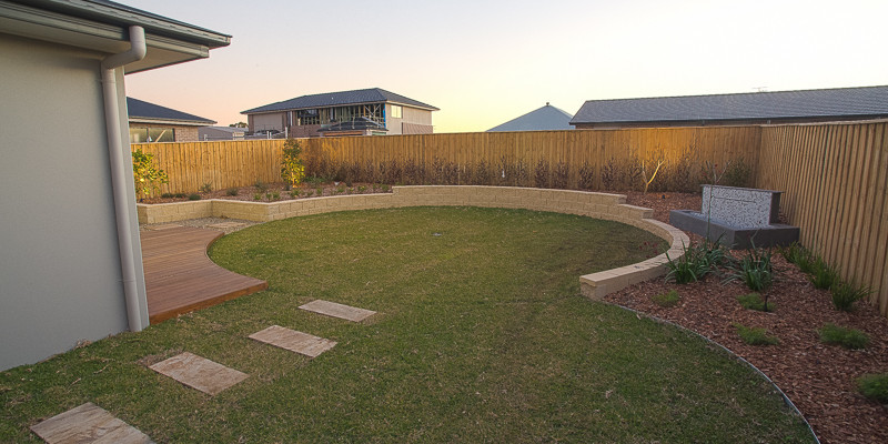 This is an example of a contemporary backyard garden in Sydney.