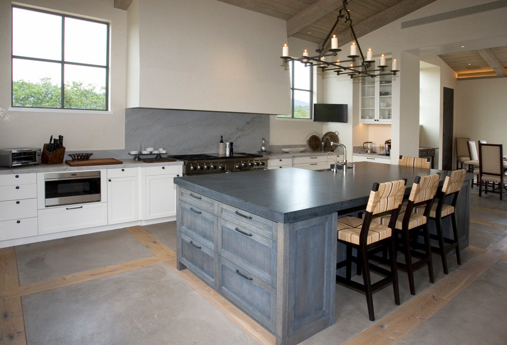 Kitchen - rustic kitchen idea