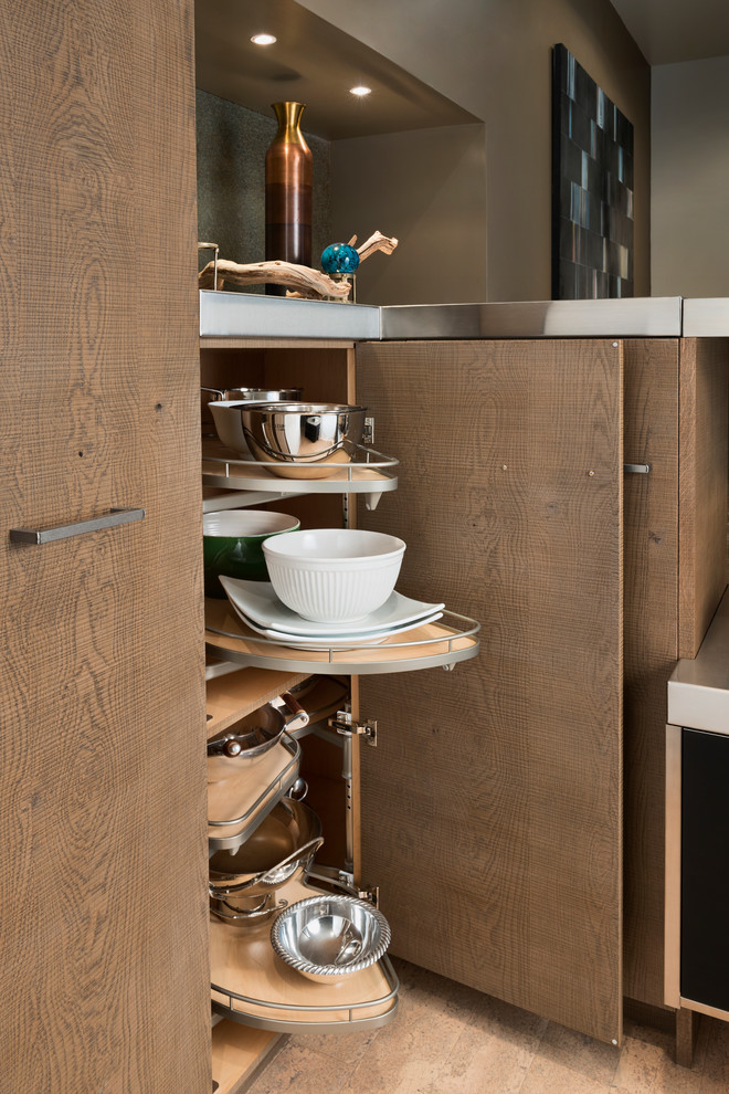 Home design - transitional home design idea in Los Angeles