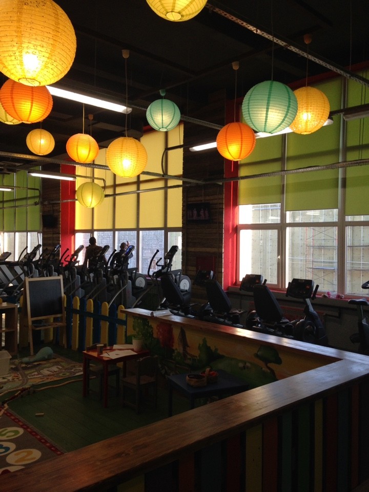 Фитнес-клуб