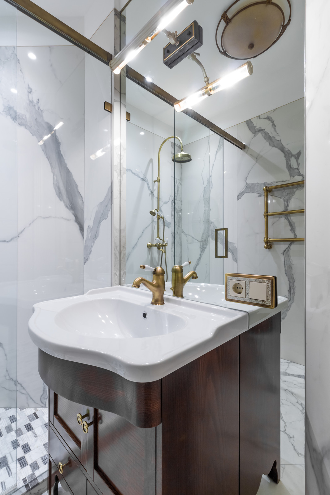 МАЛАЯ КОНЮШЕННАЯ