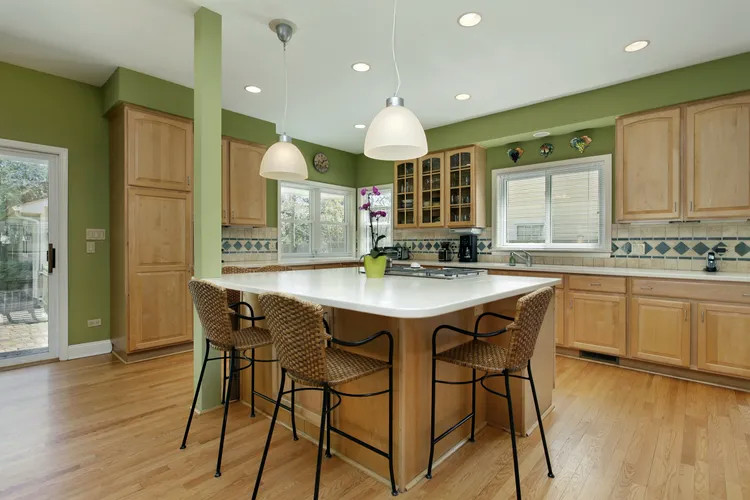 Kitchen - kitchen idea in Miami