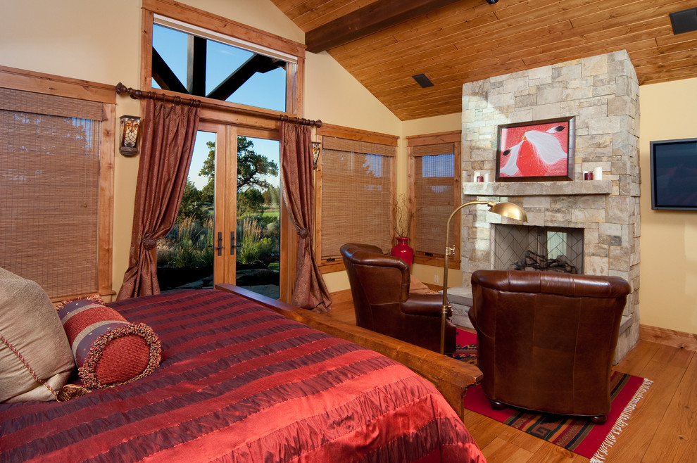 Bedroom - rustic bedroom idea