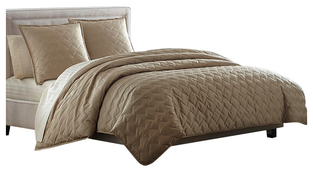 Aico Michael Amini Cosmopolitan 3 Piece Queen Duvet Set Champagne