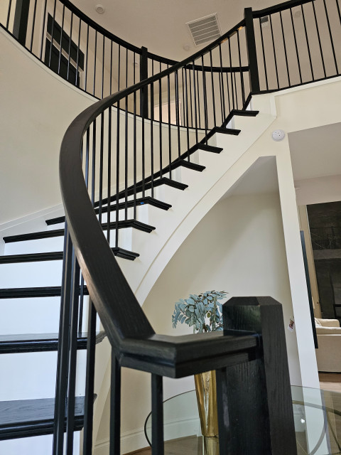 Project #130 | Curved Staircase with Wraparound Balcony minimalistisch-treppen