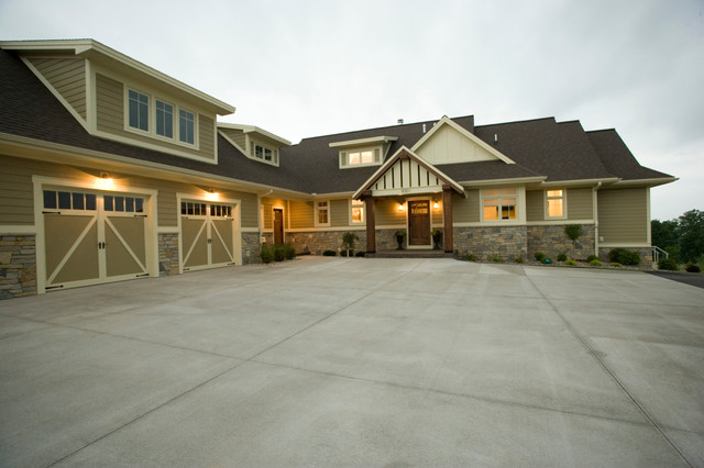 New Construction; Rustic Chic klassisch-haeuser