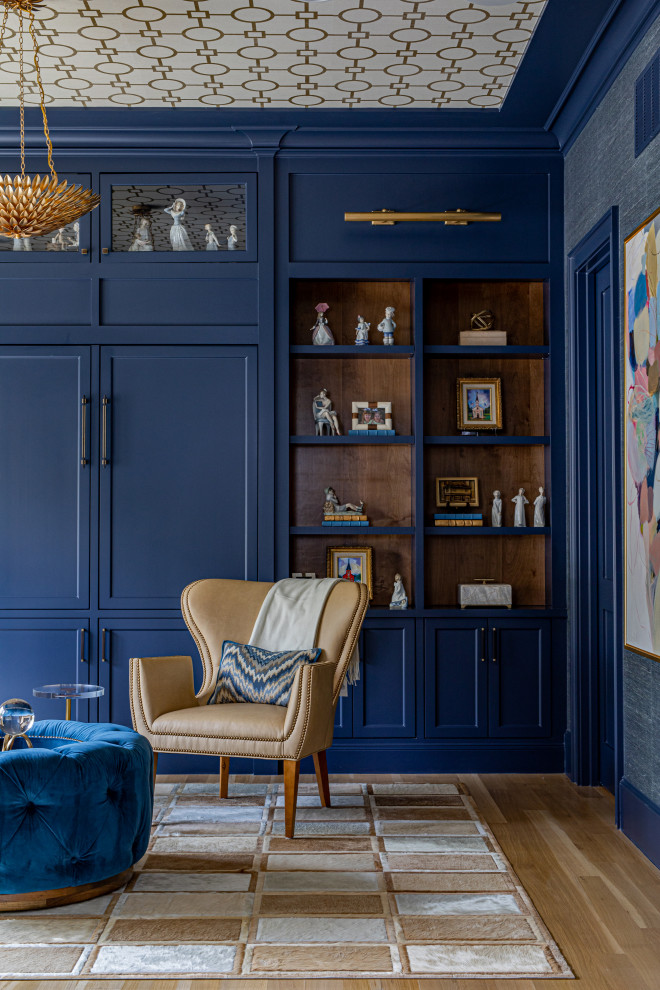 Inspiration for a transitional home design remodel in Dallas