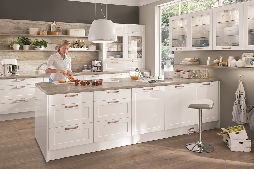 Кухня с медным акцентом