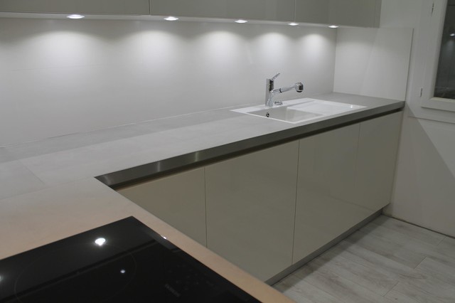 Cuisine laque brillante sans poignées gorges laquées et ...