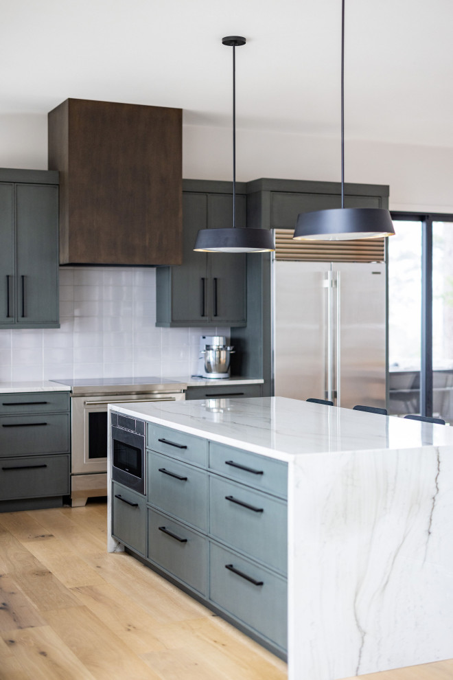 Kitchen - transitional kitchen idea