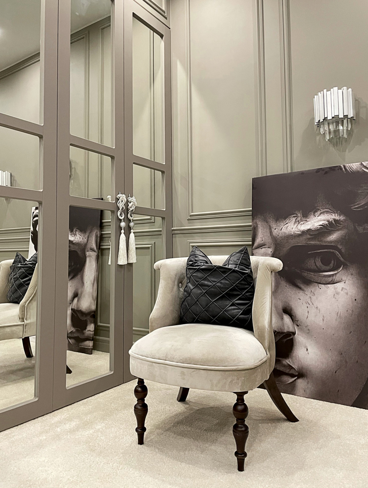 Интерьер в серых тонах