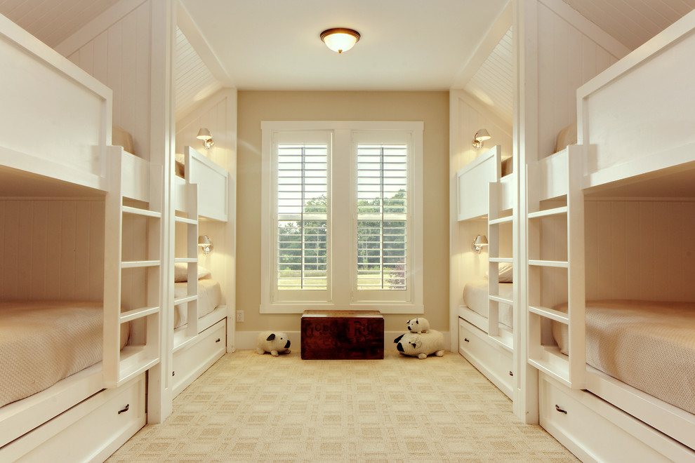 Design ideas for a small traditional gender-neutral kids' bedroom in Chicago with white walls and carpet.