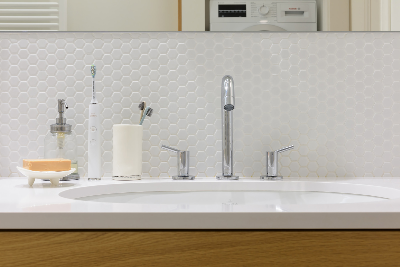 RS • Светлая ванная комната