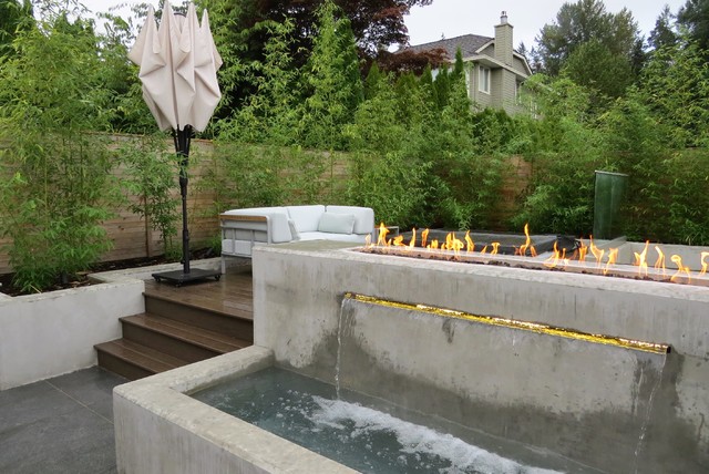 Trendy home design photo in Vancouver