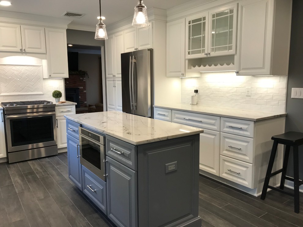 Inspiration for a transitional kitchen remodel in New York