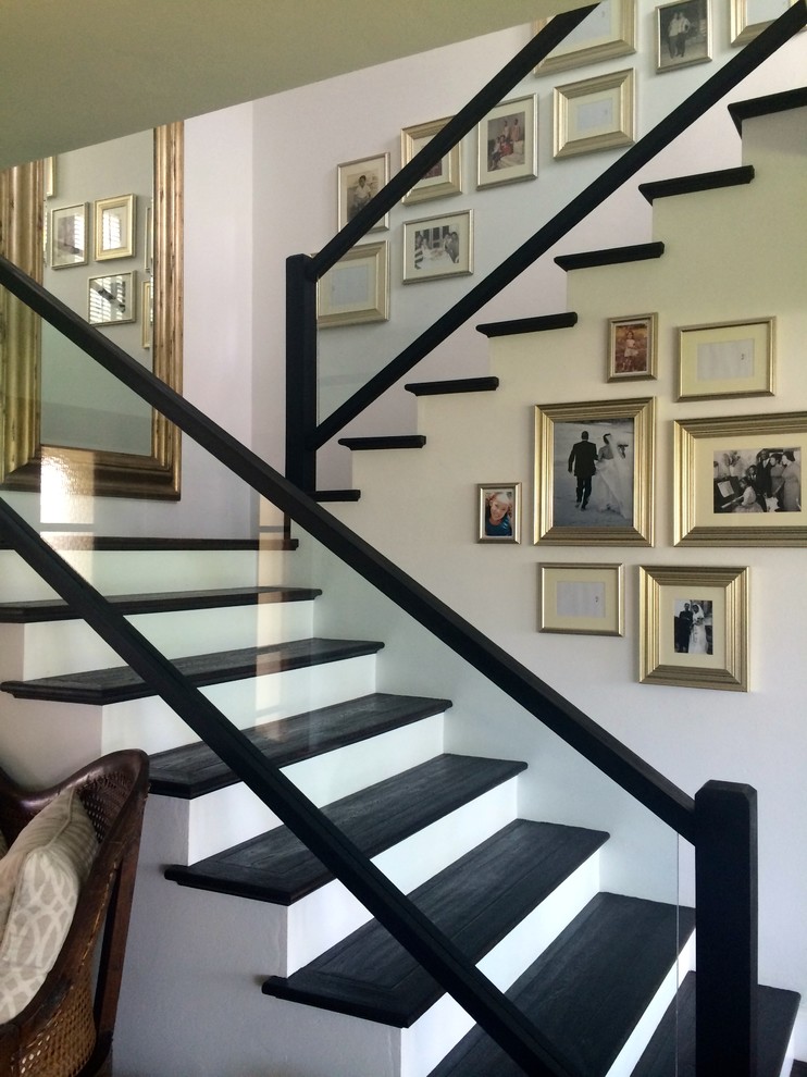 Staircase - mid-sized transitional wooden u-shaped staircase idea with painted risers