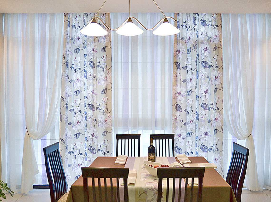 «Сиреневая нежность» текстильное оформление обеденной зоны