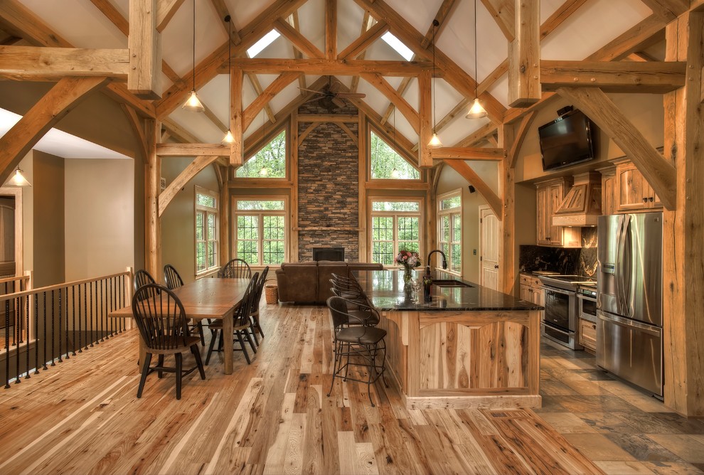 Mountain style home design photo in Cleveland