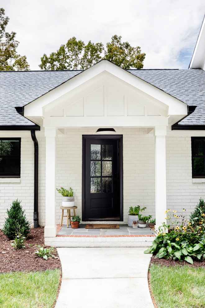 Home design - transitional home design idea