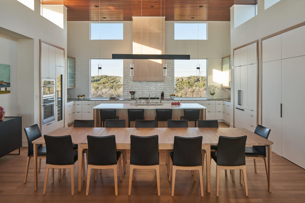 Inspiration for a large contemporary kitchen remodel