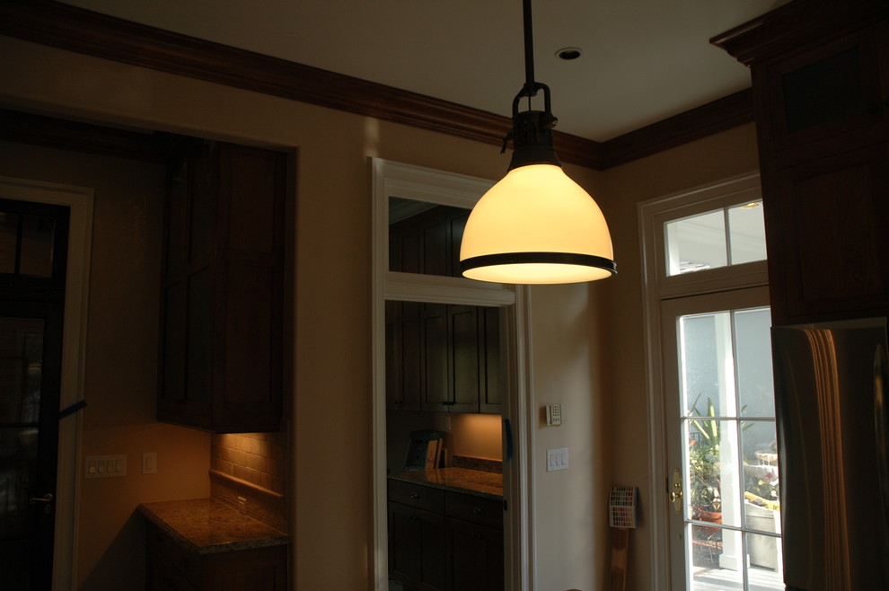 Medallion Cherry