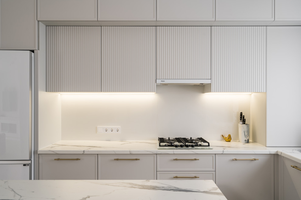 кухня с подсветкой