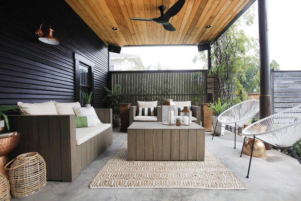 Inspiration for a contemporary patio remodel in Dallas
