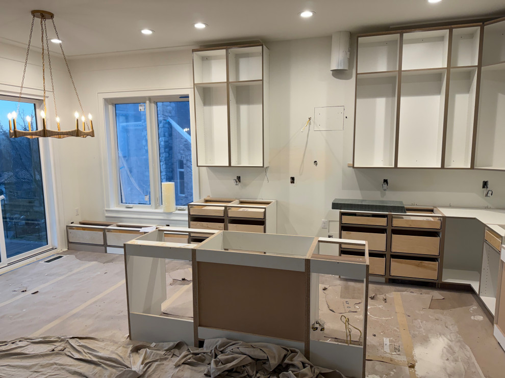 Utley Project-Multi-Gen Living and Expansive Garage