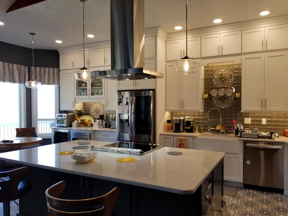 Transitional kitchen photo in Boise