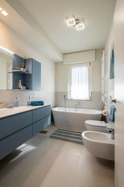 NEL BLU DIPINTO DI BLU minimalistisch-badezimmer