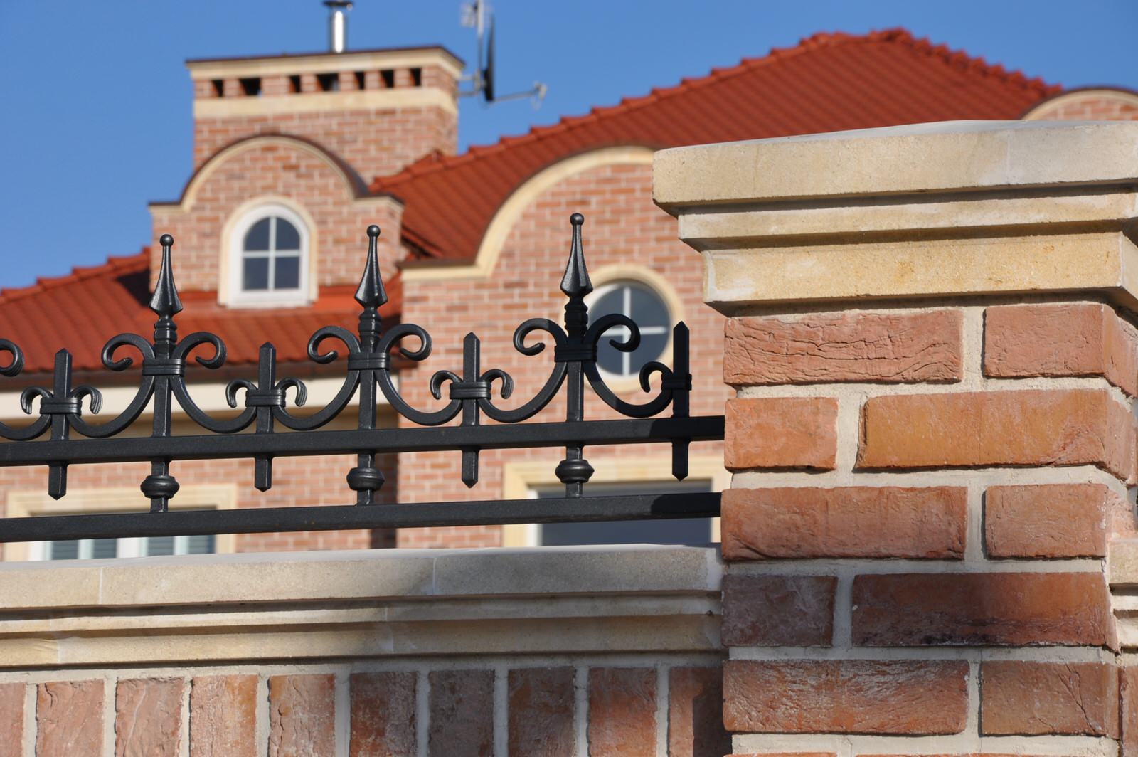 Ворота и балюстрады для частного дома