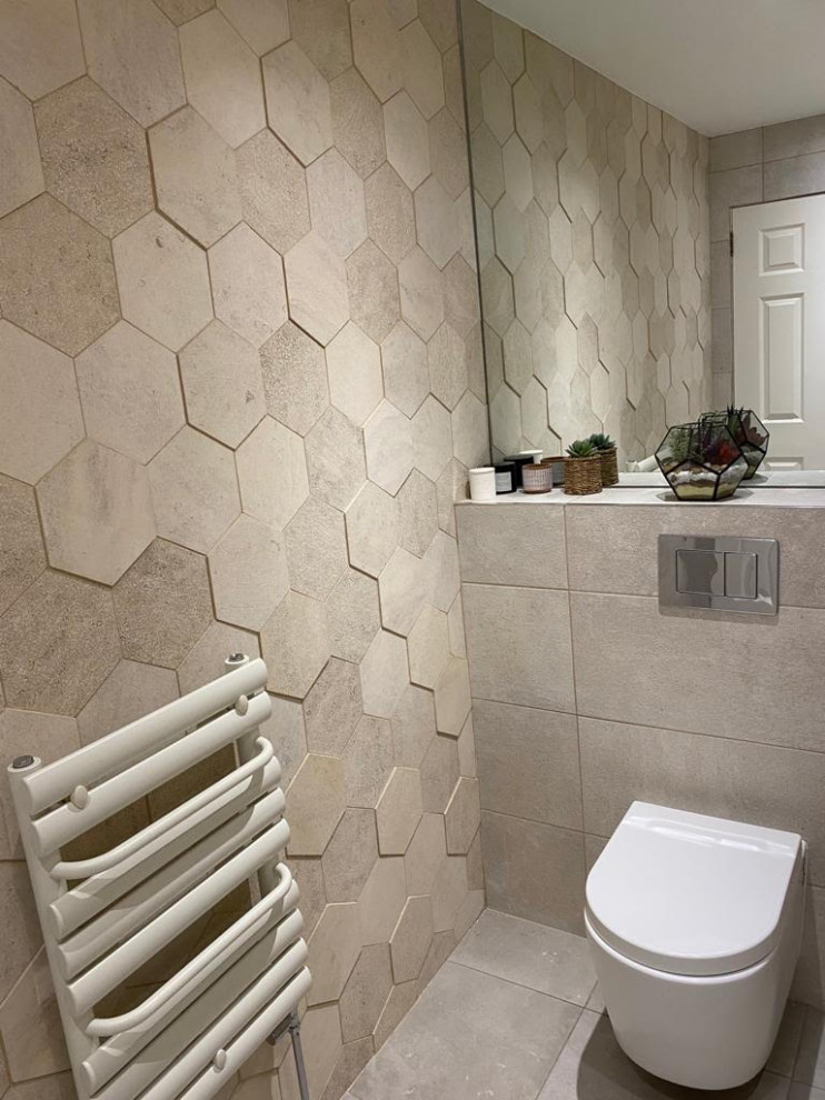 This is an example of a contemporary cloakroom in Edinburgh.