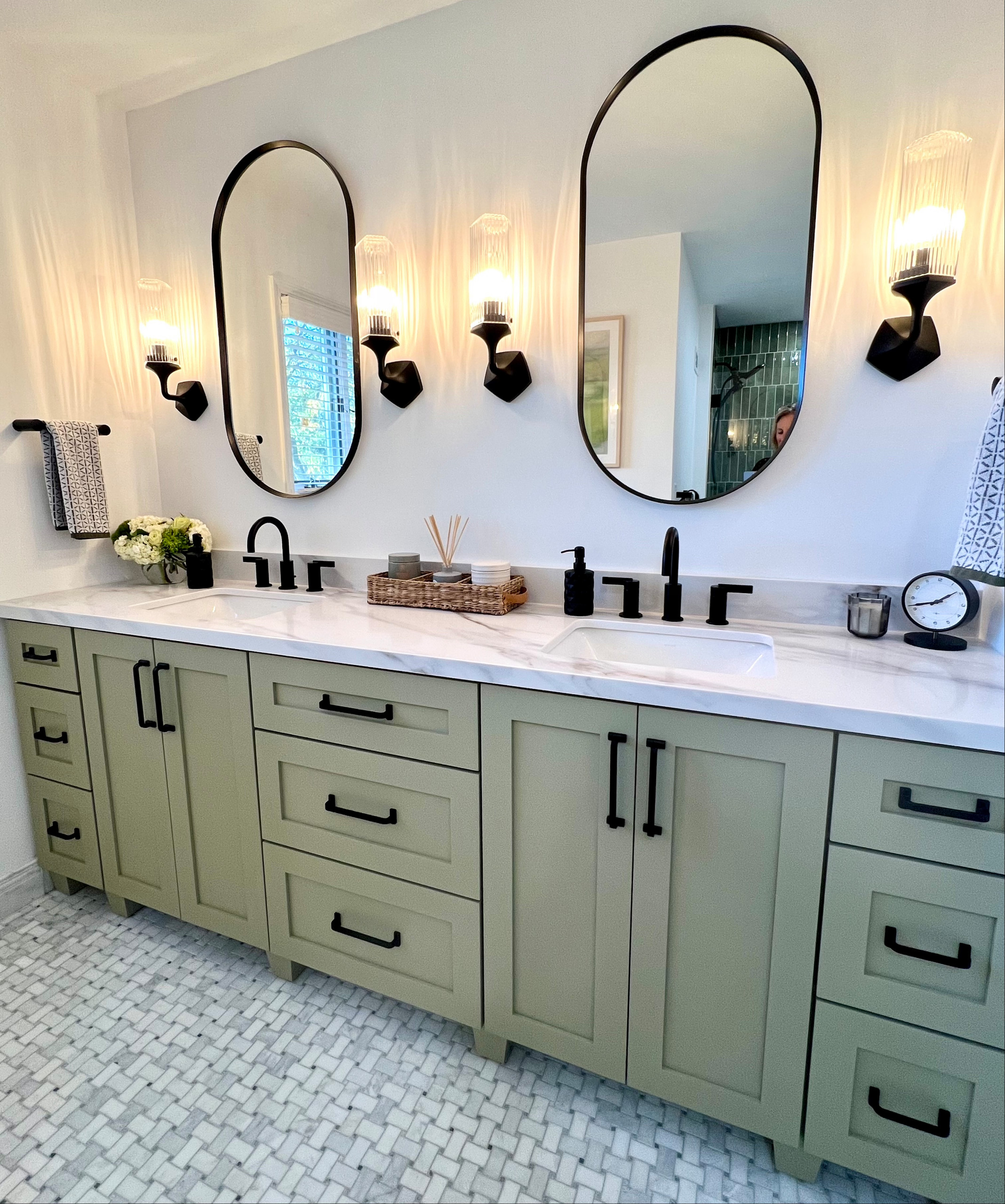 Nature's Palette: A Gorgeous Green Guest Bath Makeover