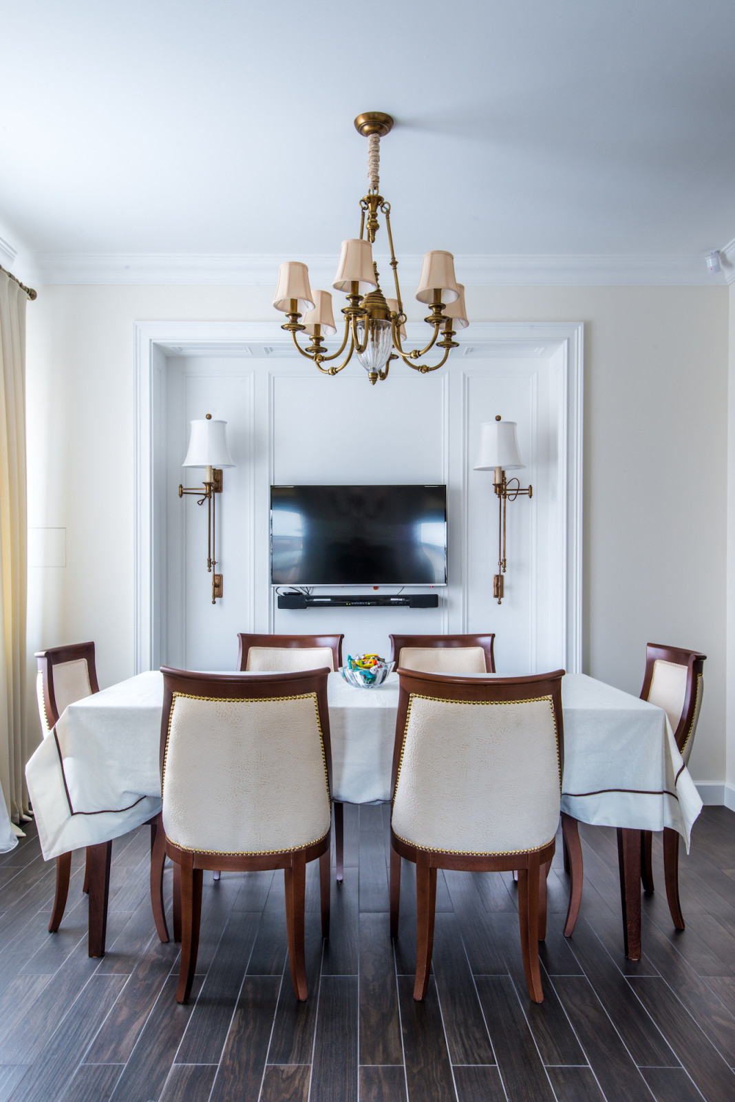 Дом в посёлке Ново-Луговая, дизайнер Аждар Атакишиев