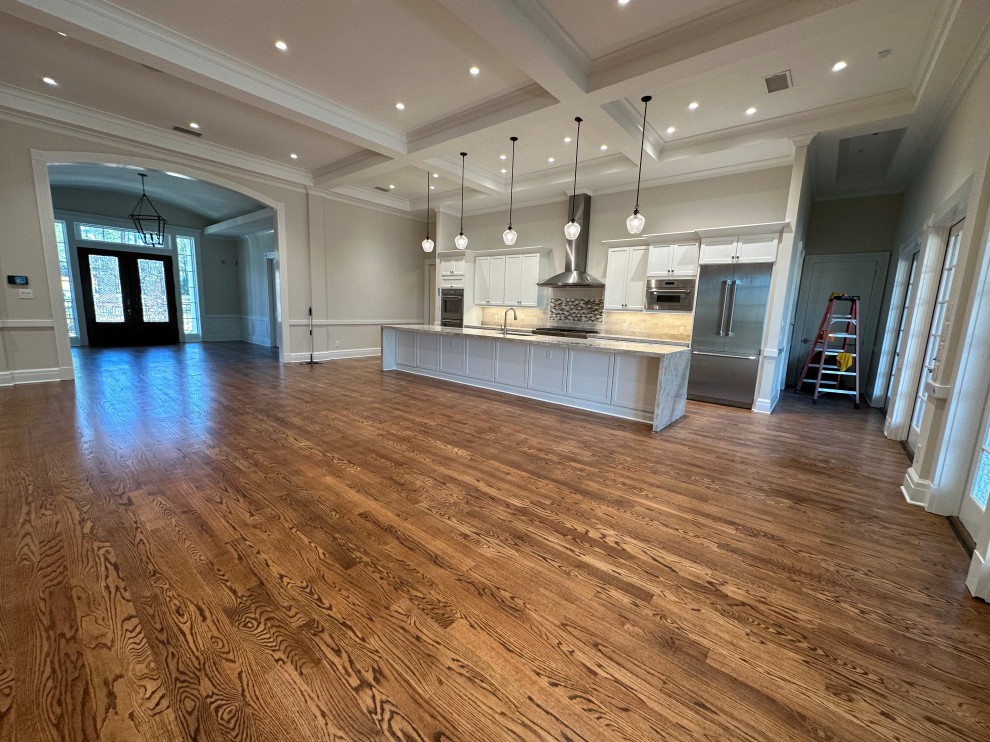 Home design - transitional home design idea in Houston