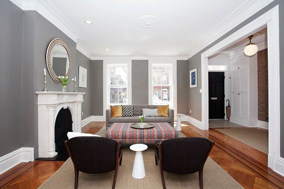 This is an example of a transitional living room in New York.