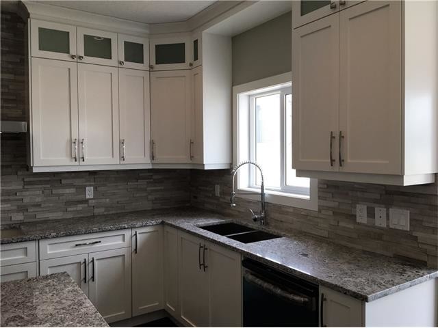 Inspiration for a transitional kitchen remodel in Calgary
