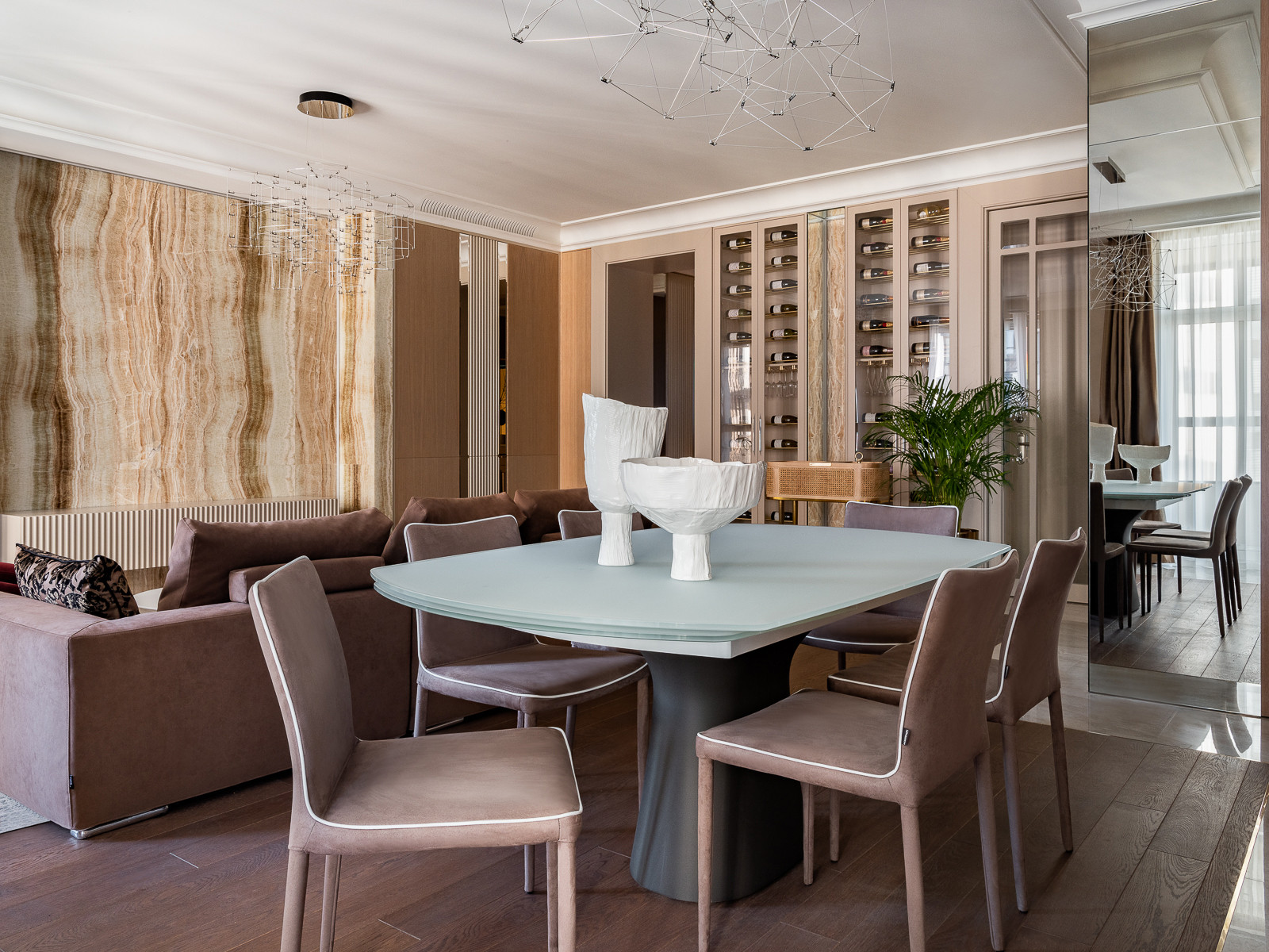 ДВЕ ОБЪЕДИНЕННЫЕ КВАРТИРЫ В ЖИЛОМ КОМПЛЕКСЕ «СЕРДЦЕ СТОЛИЦЫ», 170 М²