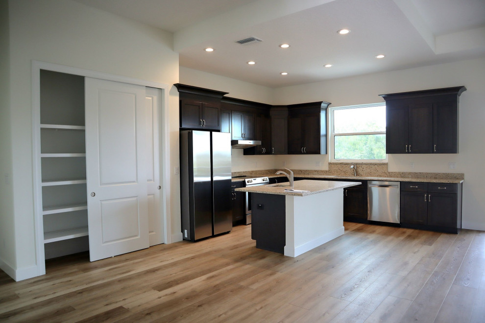 Bailey's Bluff Estates 2024-2025