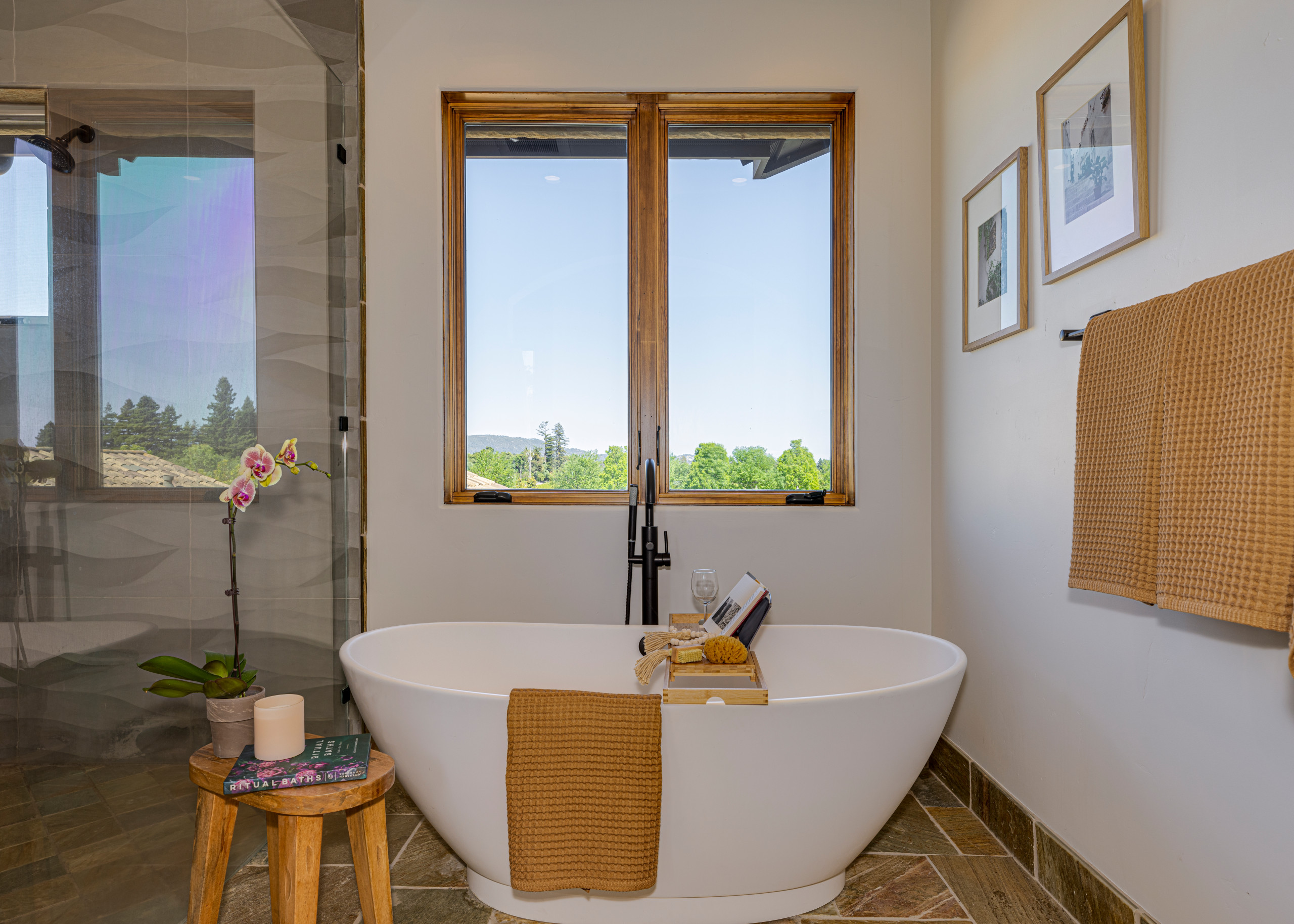 21001 Broadway, Sonoma