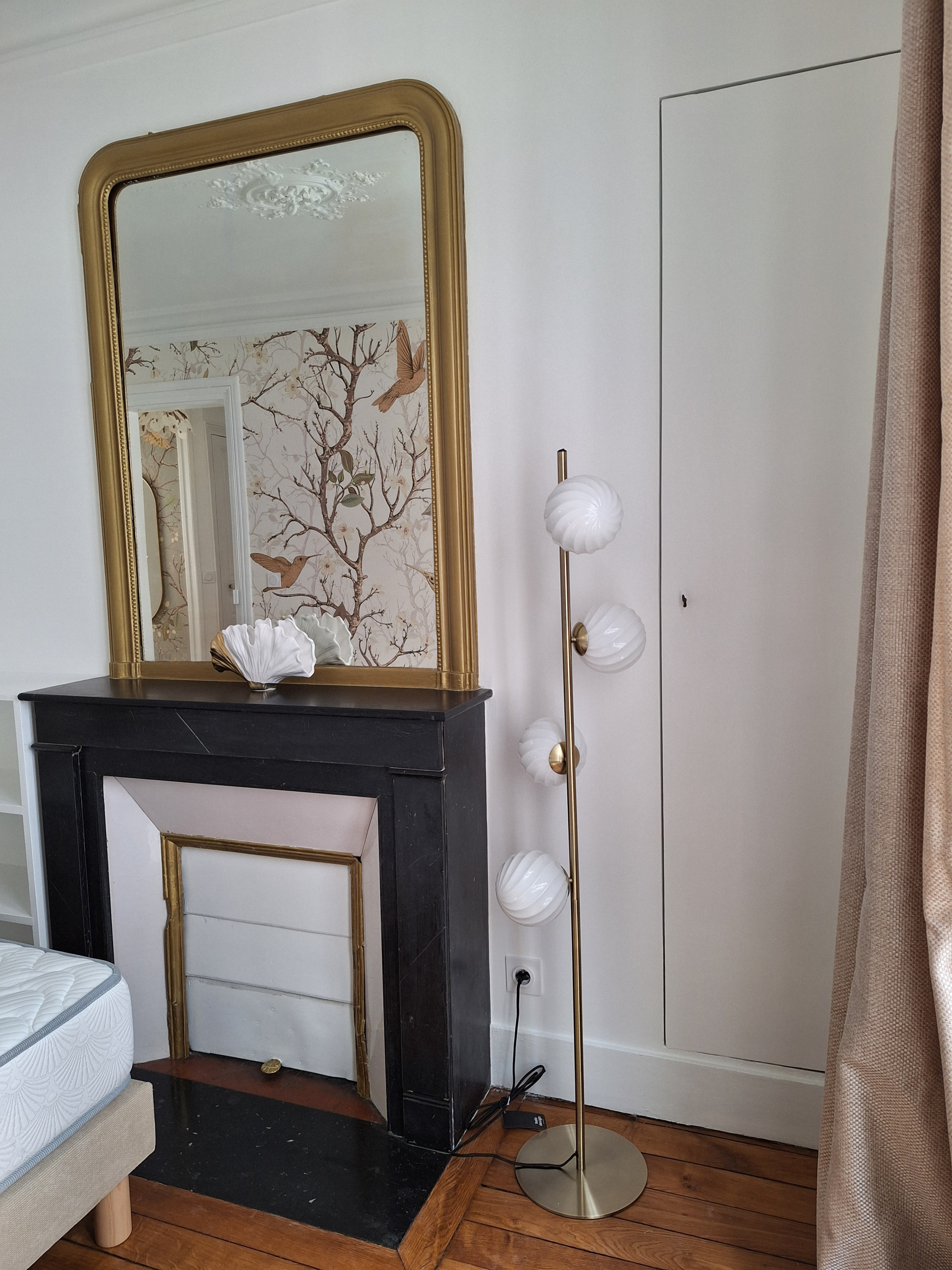 Rénovation partielle, décoration et ameublement d'un appartement ancien