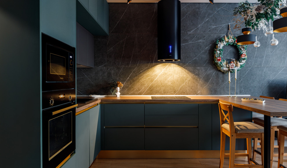 Кухня дома у декоратора.