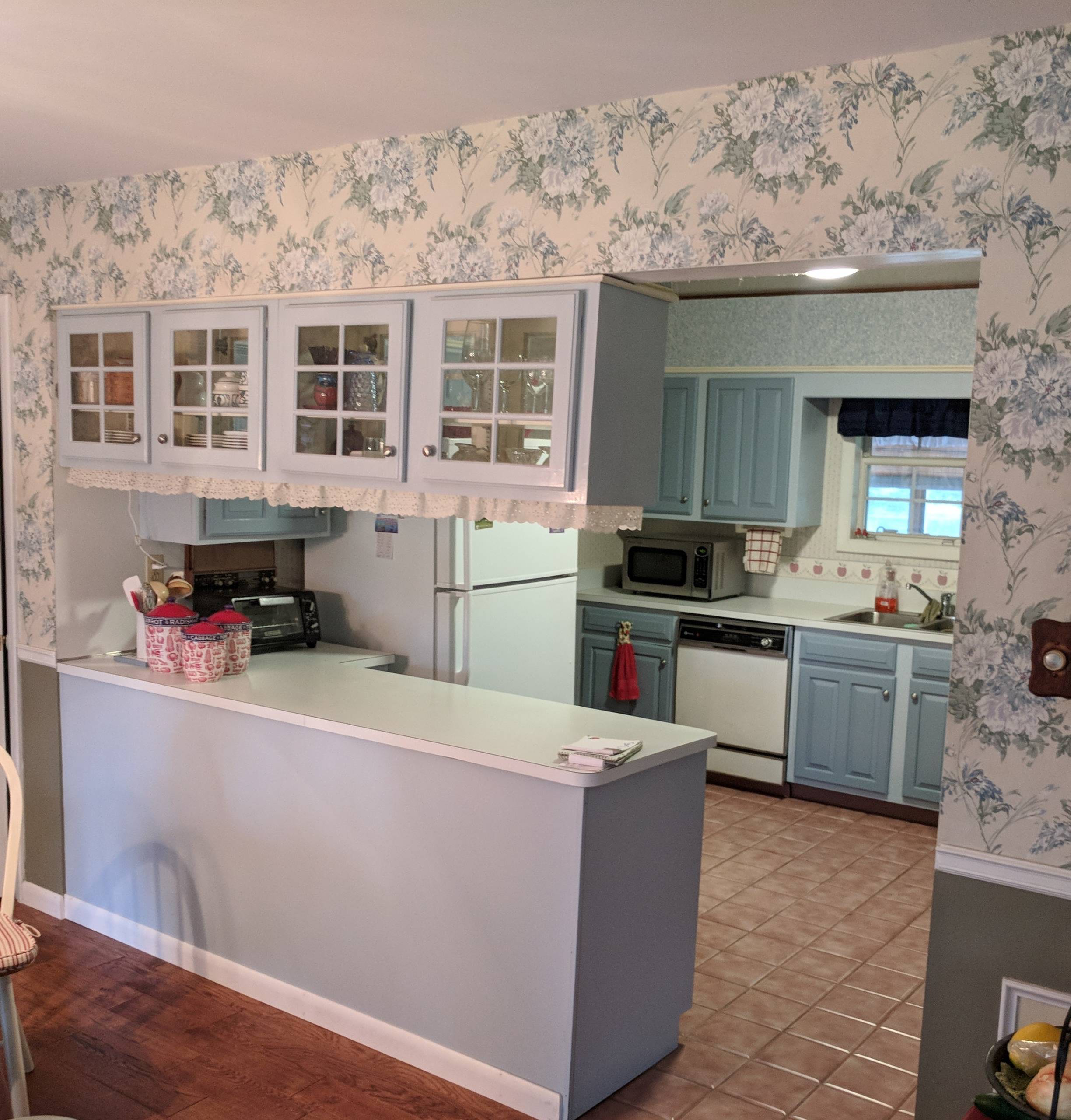 Mechanicsburg, PA Kitchen Remodel; Outdated and Cramped to Fresh and Functional